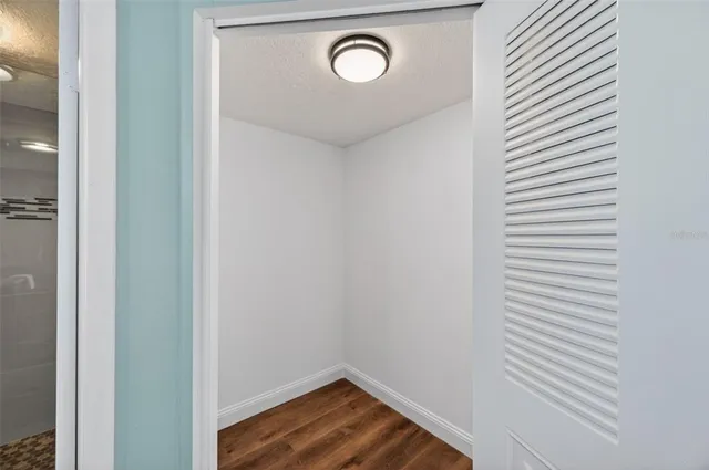 $435,000 | 520 Wynnwood Drive, Brandon, FL 33511