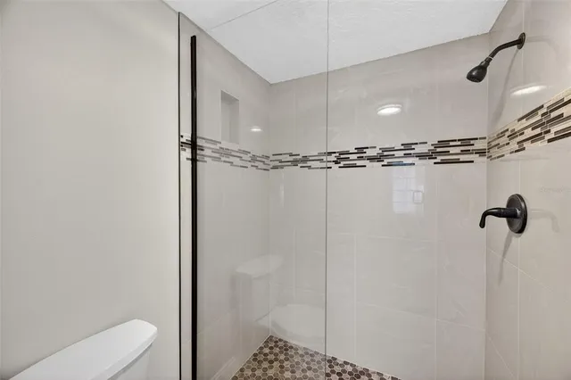 $435,000 | 520 Wynnwood Drive, Brandon, FL 33511