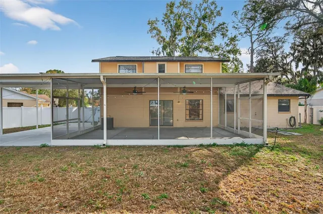 $435,000 | 520 Wynnwood Drive, Brandon, FL 33511