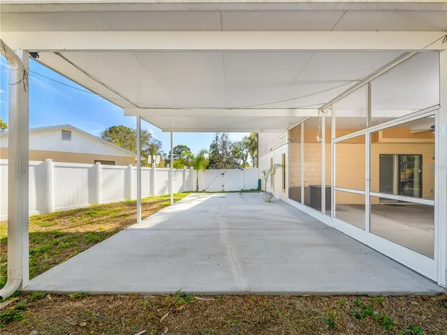 $435,000 | 520 Wynnwood Drive, Brandon, FL 33511