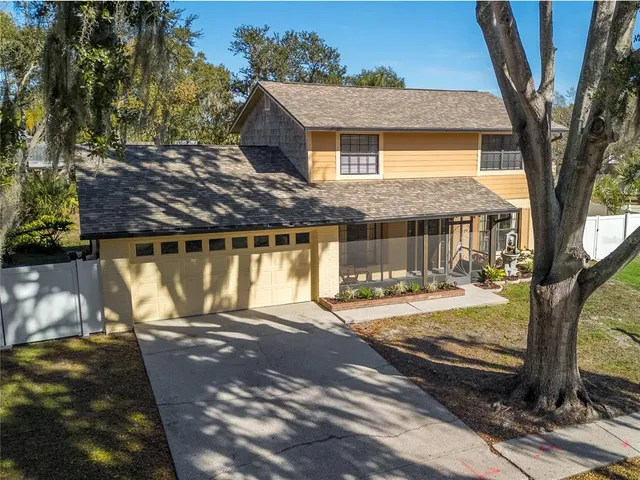 $435,000 | 520 Wynnwood Drive, Brandon, FL 33511