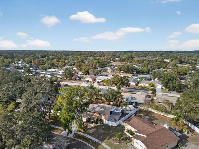 $435,000 | 520 Wynnwood Drive, Brandon, FL 33511