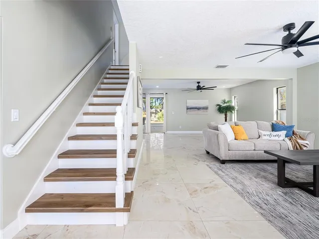 $435,000 | 520 Wynnwood Drive, Brandon, FL 33511