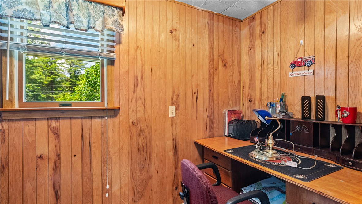 465 Gardiner Road Richmond, RI 02892 - Photo 20 of 23