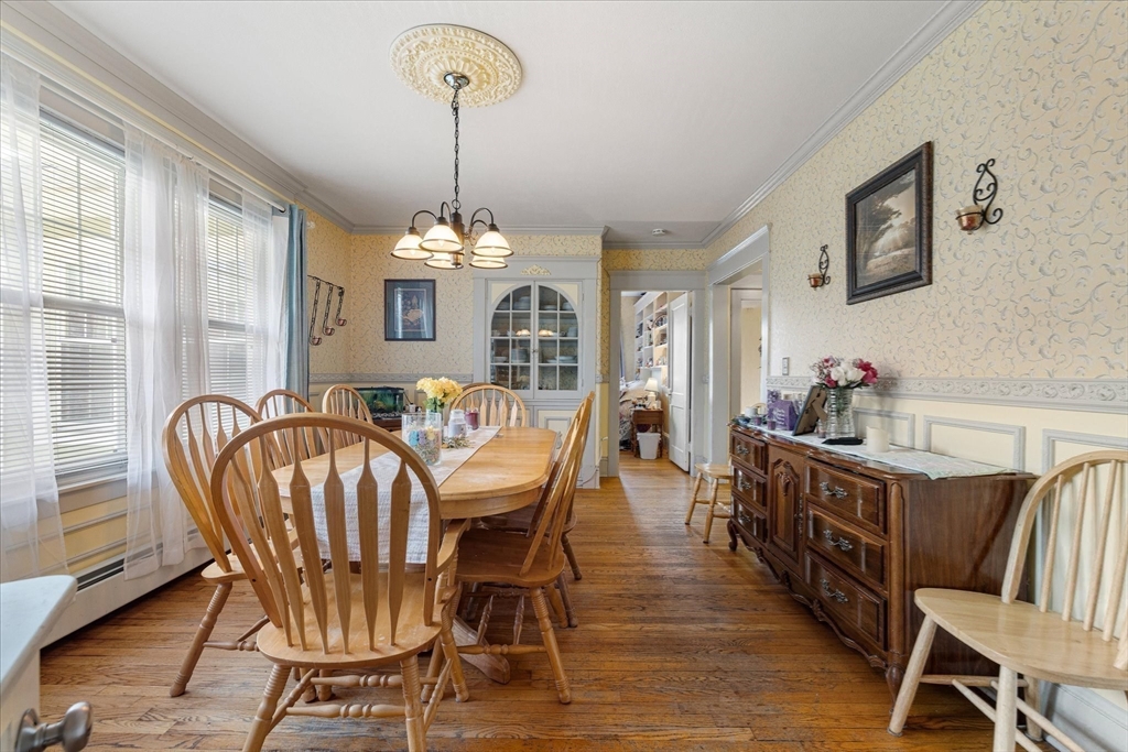 85 Narragansett Street Springfield, MA 01107 - Photo 12 of 42