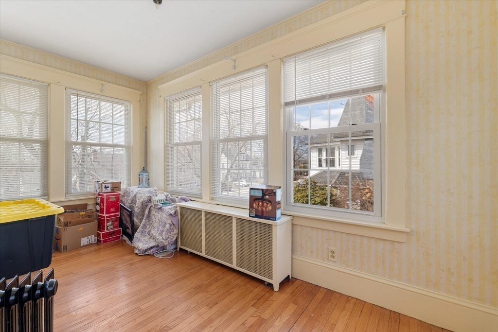 85 Narragansett Street Springfield, MA 01107 - Photo 14 of 42