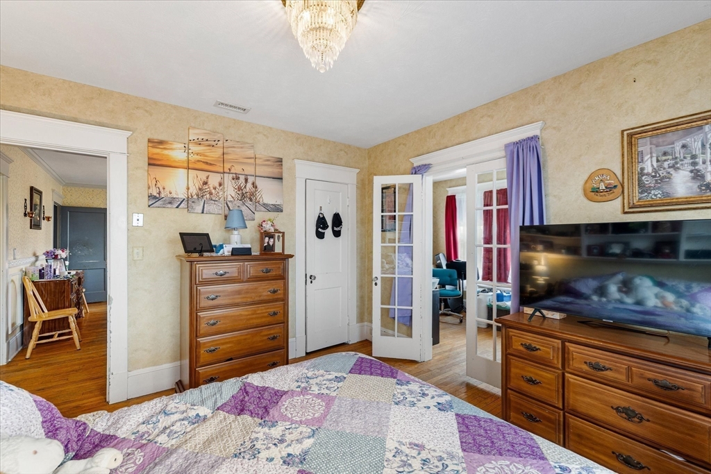 85 Narragansett Street Springfield, MA 01107 - Photo 18 of 42