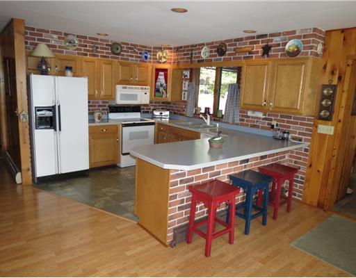 48 Red Oaks Lodge Road Belgrade, ME 04917 - Photo 3 of 19 Kitchen.