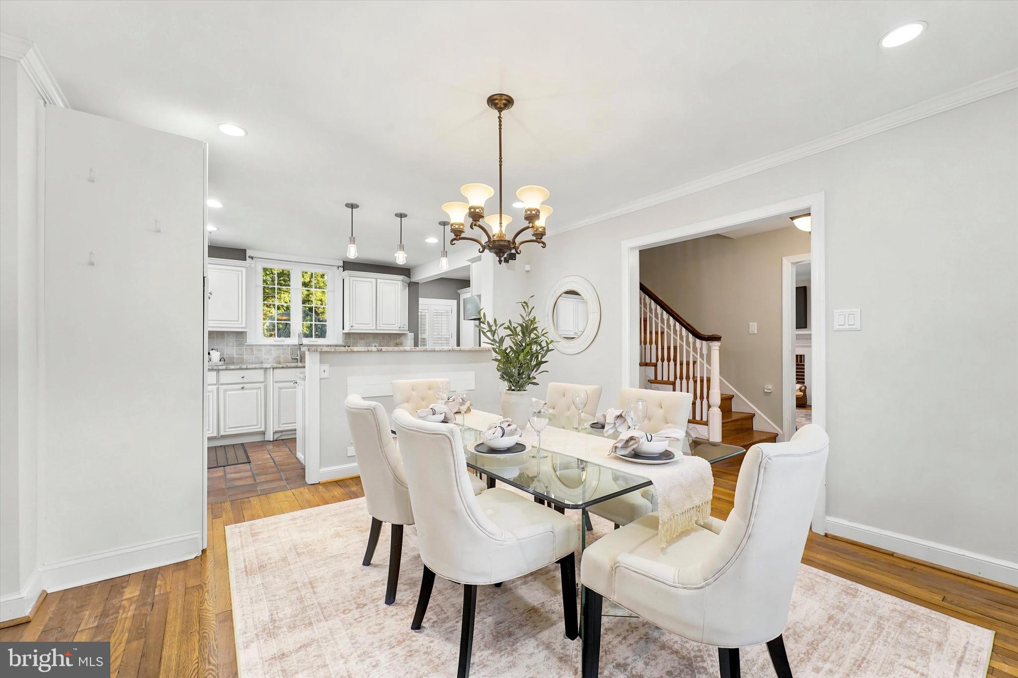 570 Strathmore Road Havertown, PA 19083 - Photo 7 of 34