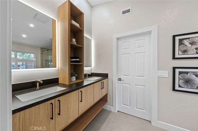 $1,898,000 | 31792 Via Patito, Coto de Caza, CA 92679