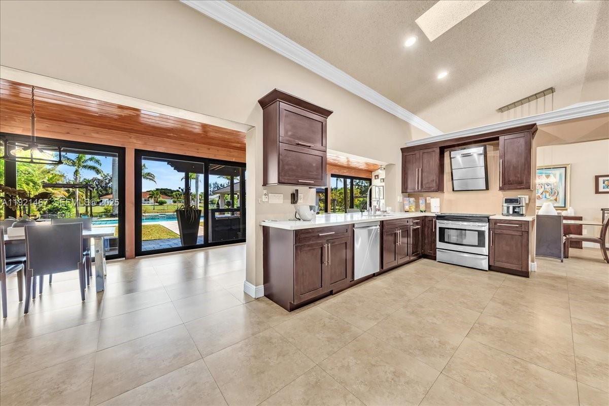 3801 Southwest 141st Avenue Miramar, FL 33027 - Photo 36 of 99