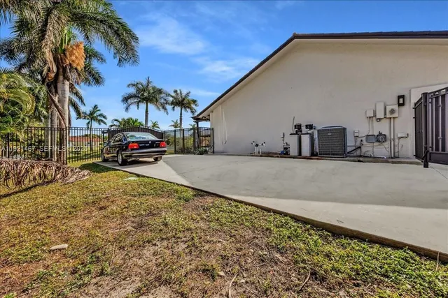$1,695,000 | 3801 Southwest 141st Avenue, Miramar, FL 33027