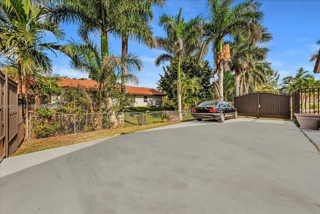 $1,695,000 | 3801 Southwest 141st Avenue, Miramar, FL 33027