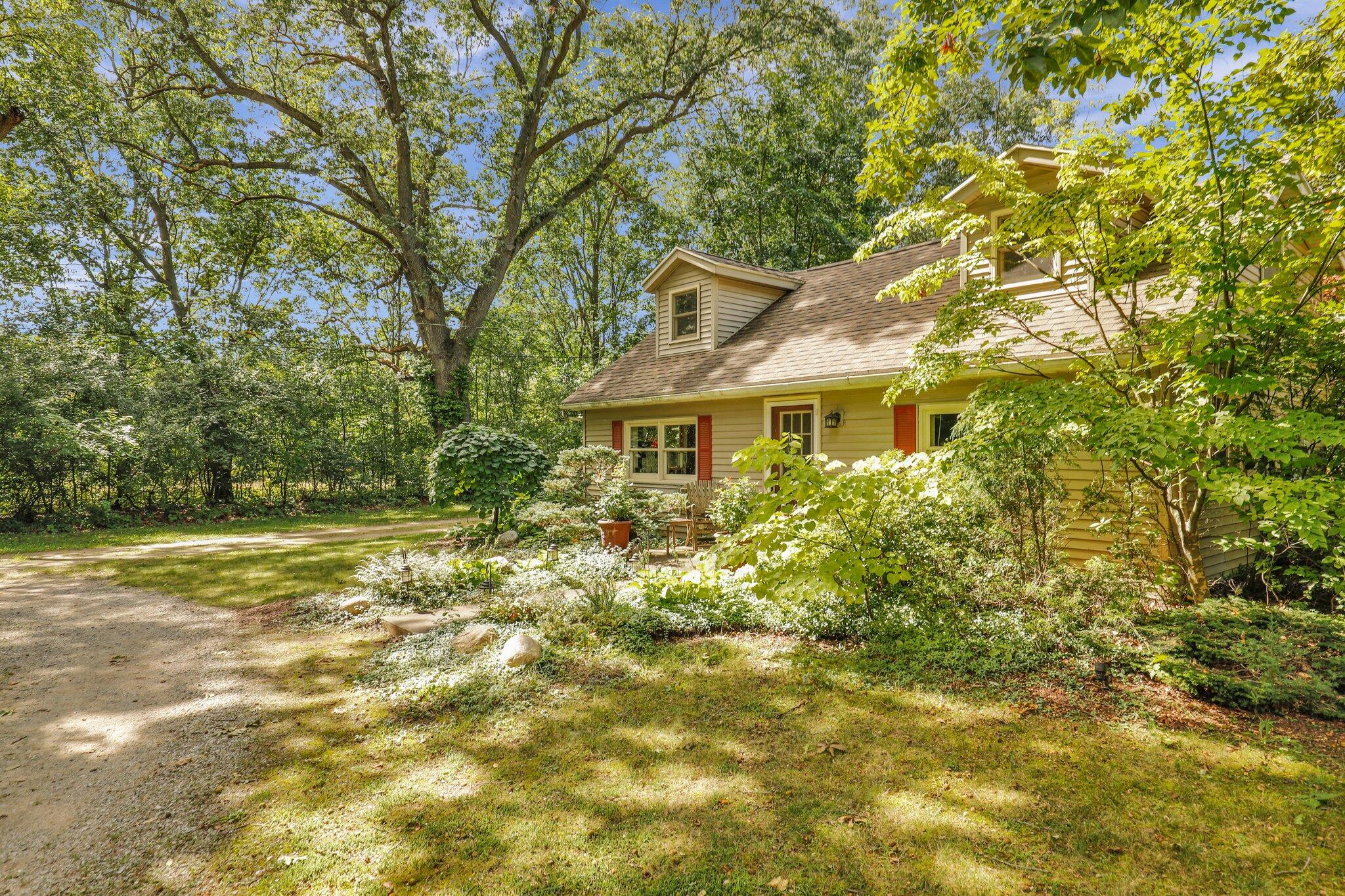 15510 Webster Road Bath, MI 48808 - Photo 2 of 51 19-web-or-mls-Open Ended Media-19