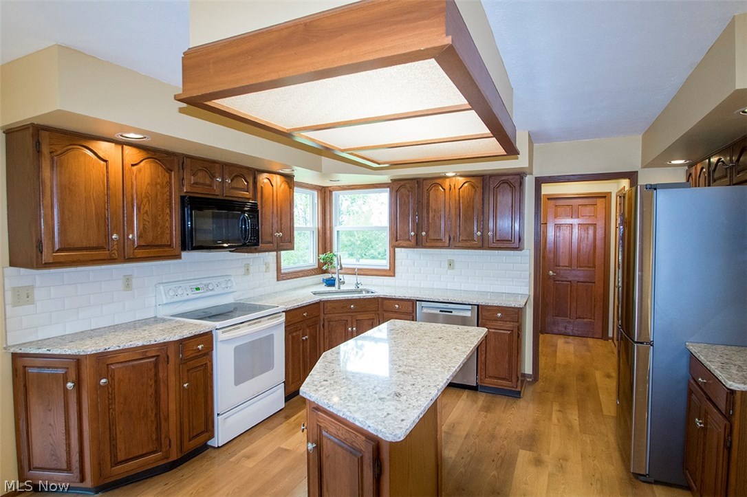 4646 Bryenton Road Litchfield, OH 44253 - Photo 11 of 35 Gallery Image 11