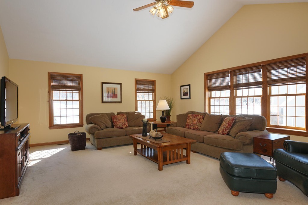 22 Ridge Road Norfolk, MA 02056 - Photo 12 of 30 Gallery Image 12