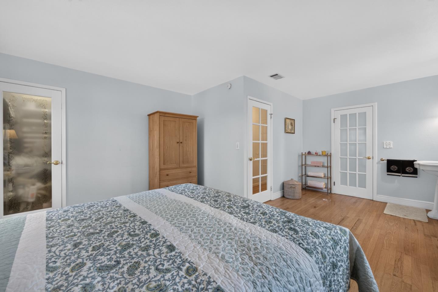 1663 Finch Way Sunnyvale, CA 94087 - Photo 36 of 87