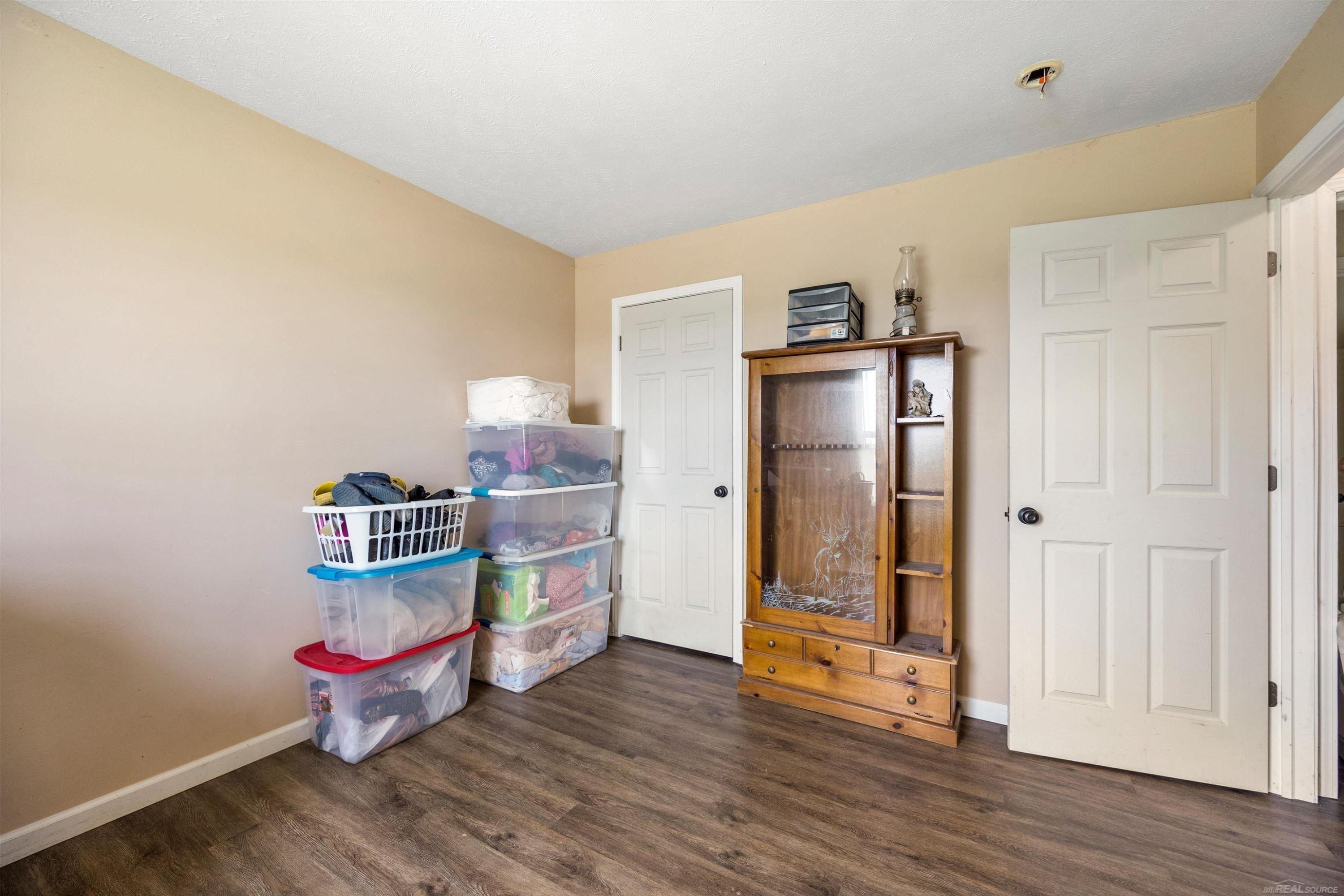 7613 Fisher Road Avoca, MI 48006 - Photo 28 of 31 50213010-dee2eb6a-3a55-4ef2-ae9e-4dd92f088455.JPG