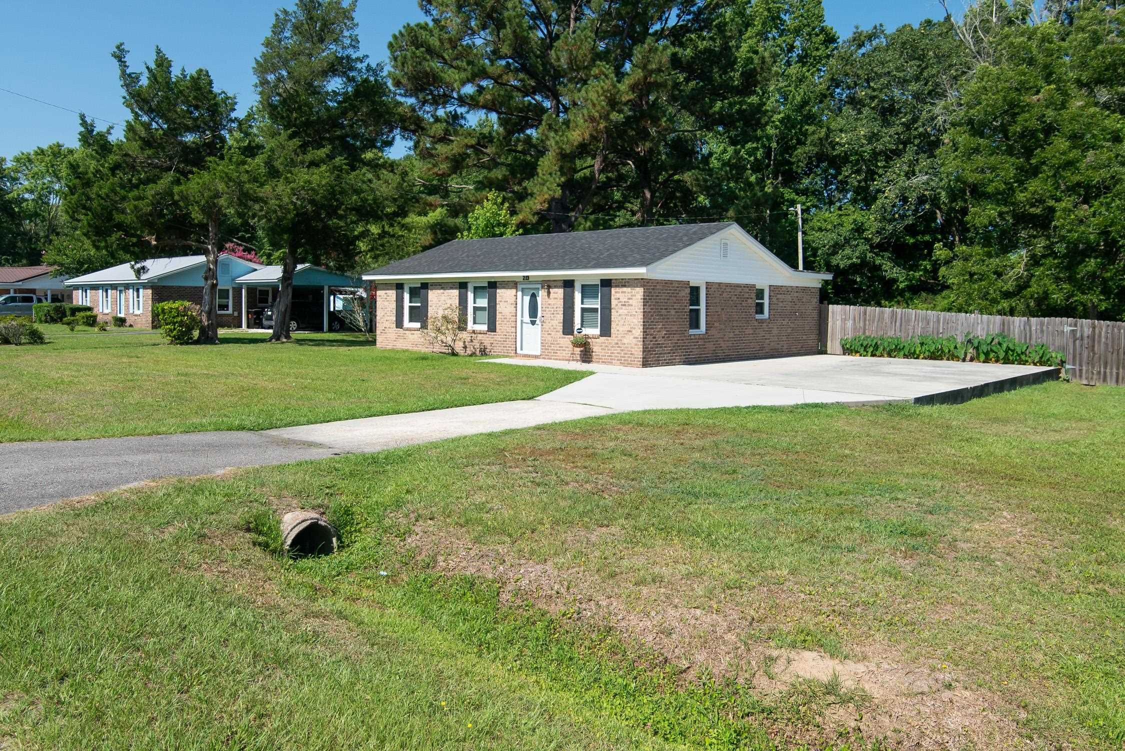 213 Gibson Street Georgetown, SC 29440 - Photo 2 of 62