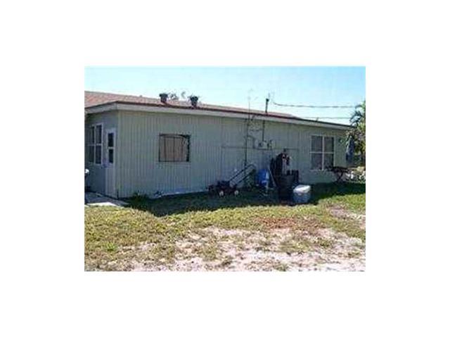 8525 Southeast Lyons Road Hobe Sound, FL 33455 - Photo 2 of 19 Gallery Image 2
