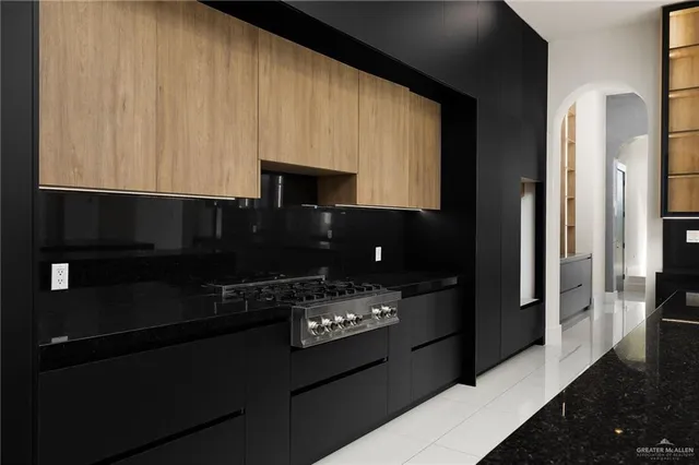 $8,700 | 1000 Travis Street, Mission, TX 78572