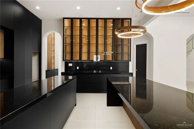 $8,700 | 1000 Travis Street, Mission, TX 78572