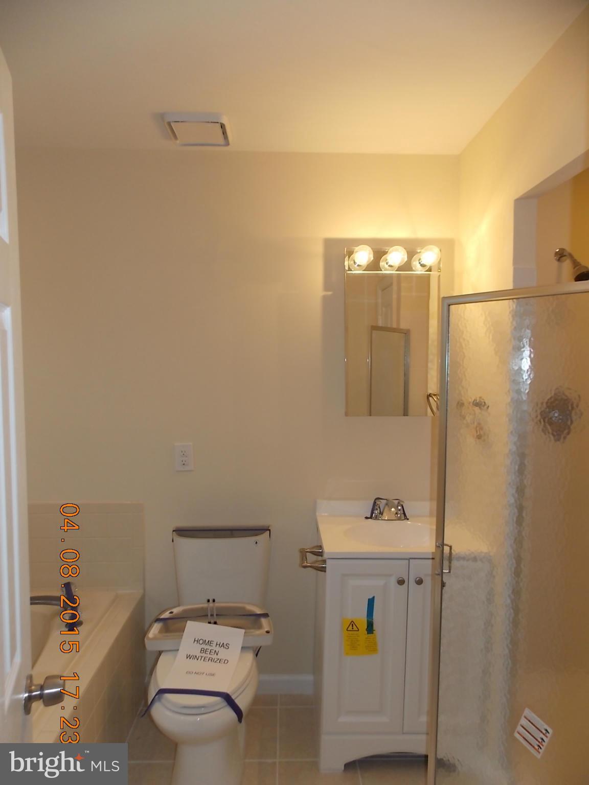 3821 Endicott Place Springdale, MD 20721 - Photo 12 of 22 Bath (Master)