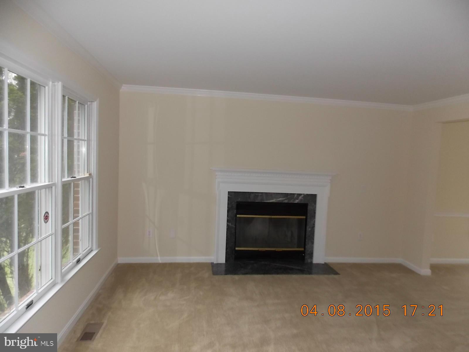 3821 Endicott Place Springdale, MD 20721 - Photo 8 of 22 Living Room