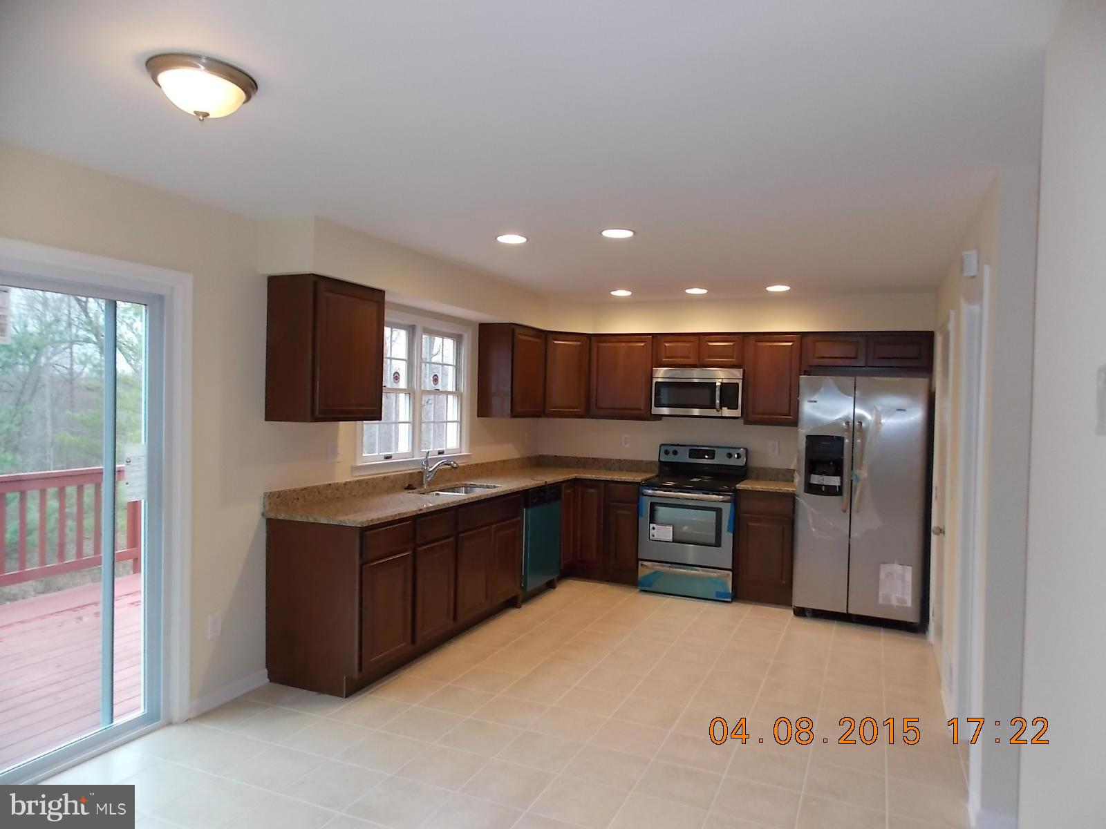 3821 Endicott Place Springdale, MD 20721 - Photo 10 of 22 Kitchen