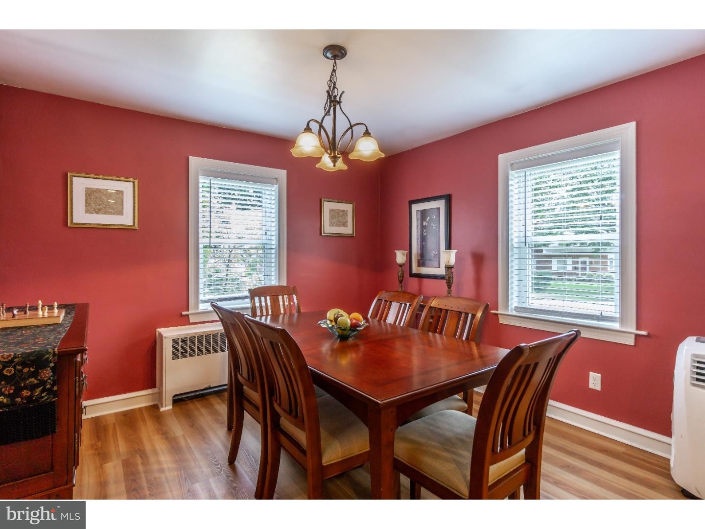 137 Orchard Road Springfield, PA 19064 - Photo 3 of 25