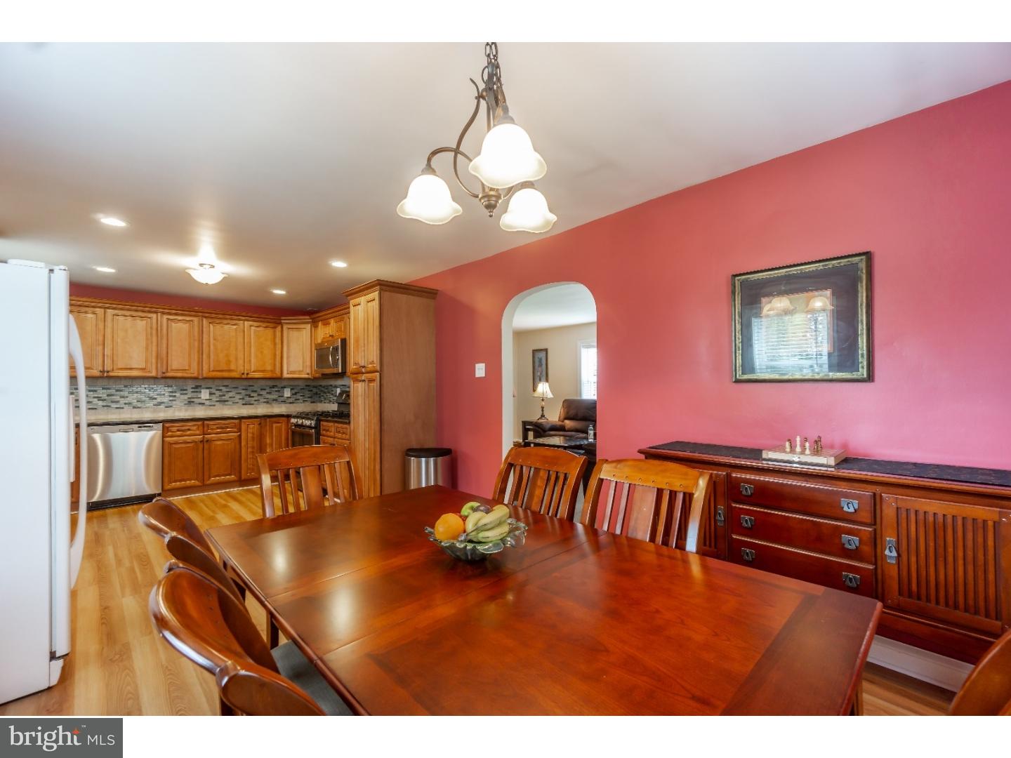137 Orchard Road Springfield, PA 19064 - Photo 4 of 25