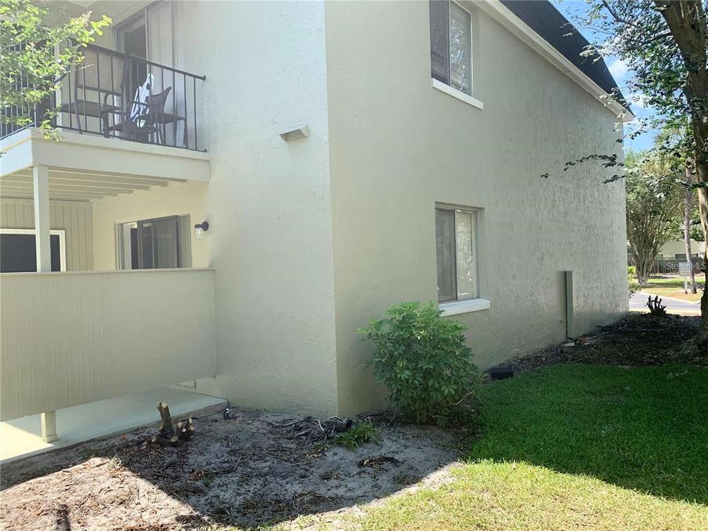 525 South Conway Road, Unit 189D Orlando, FL 32807 - Photo 17 of 19 a view of a backyard