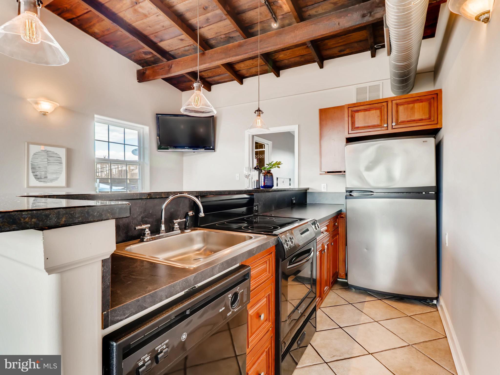 801 South Rose Street Baltimore, MD 21224 - Photo 31 of 34