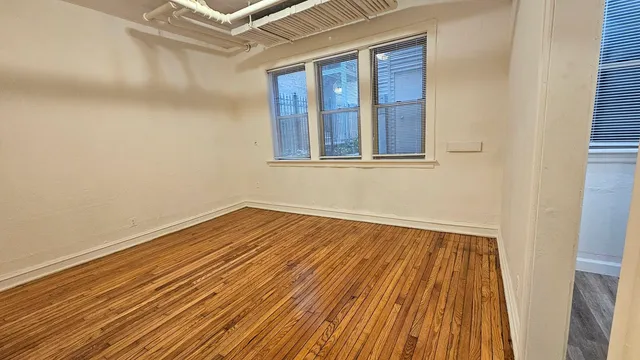 $1,495 | 5507 North Campbell Avenue, Unit G, Chicago, IL 60625