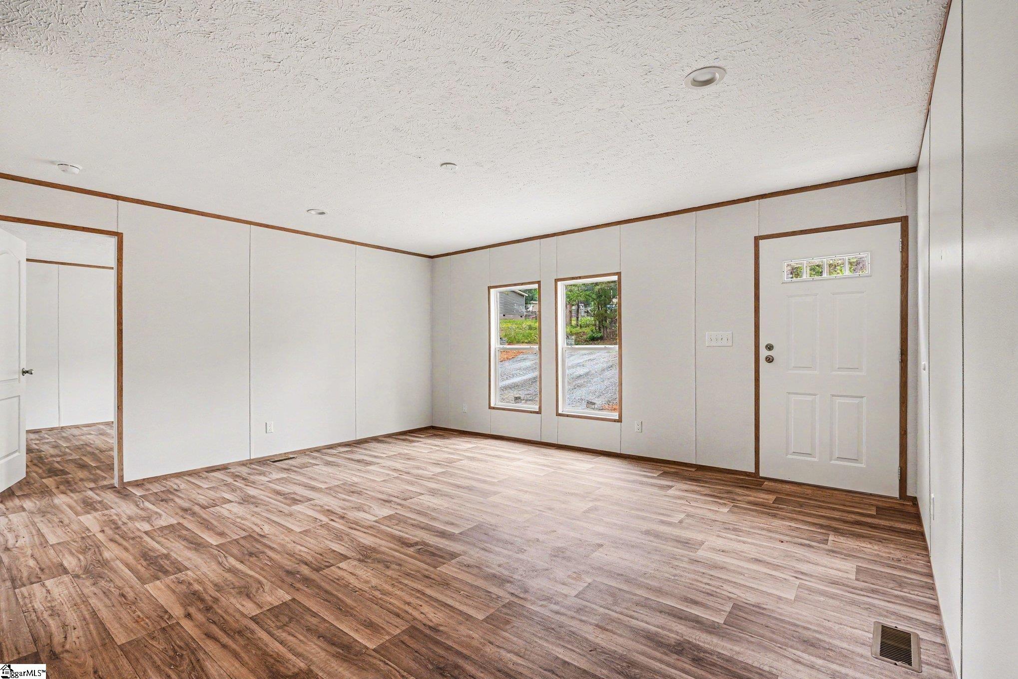 407 Cedar Ridge Drive Liberty, SC 29657 - Photo 4 of 30