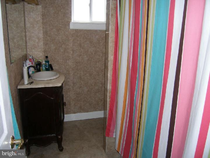 109 Green Ridge Road Voorhees, NJ 08043 - Photo 9 of 13