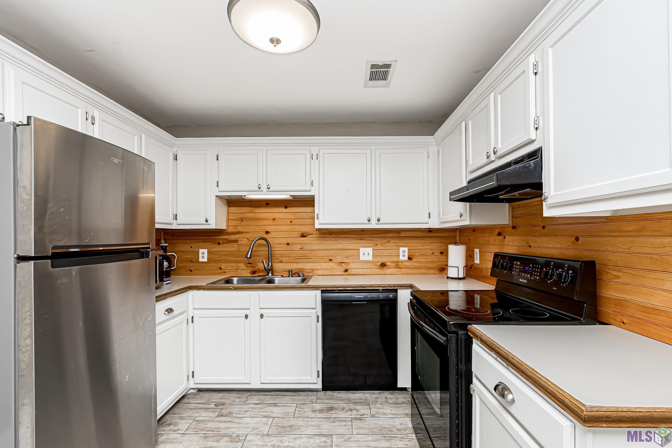 2069 Deer Ridge Avenue Baton Rouge, LA 70816 - Photo 6 of 18 Gallery Image 6