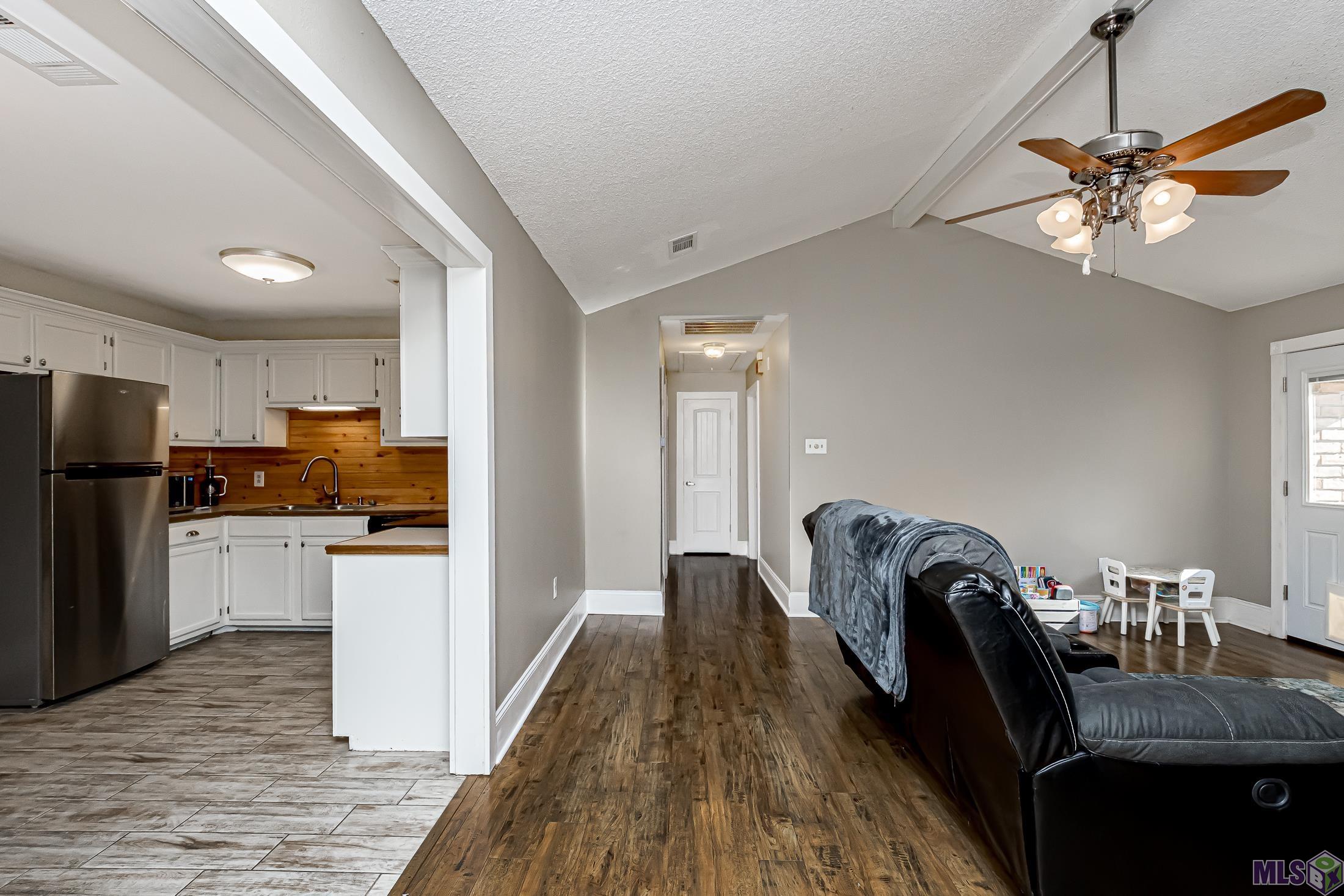 2069 Deer Ridge Avenue Baton Rouge, LA 70816 - Photo 10 of 18 Gallery Image 10