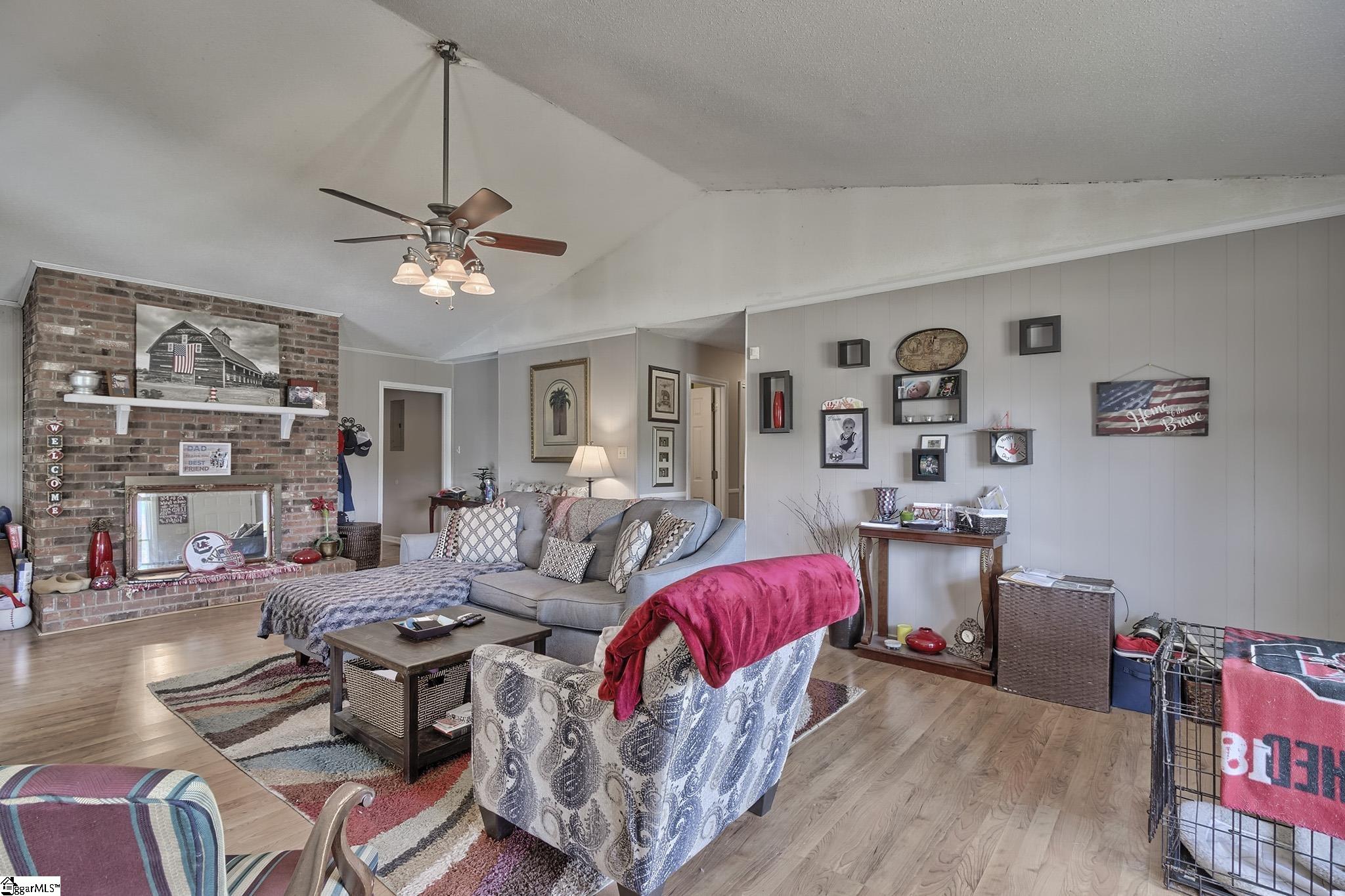 520 Longview Terrace Greer, SC 29650 - Photo 4 of 15 Gallery Image 4
