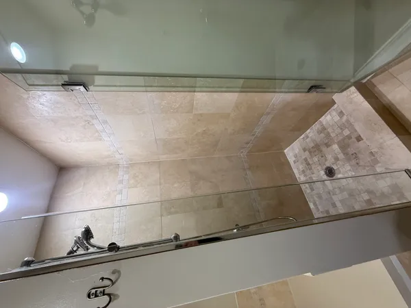 $3,000 | 2338 West Morse Avenue, Unit 2A, Chicago, IL 60645