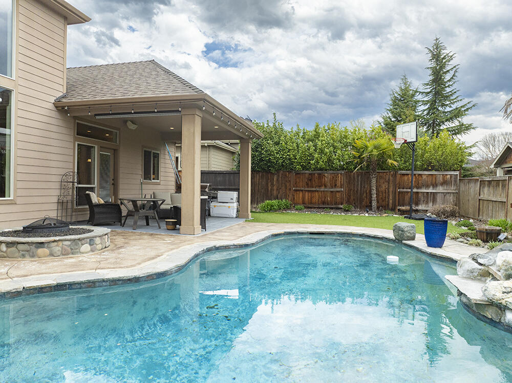 964 Pumpkin Ridge Eagle Point, OR 97524 - Photo 41 of 54 39