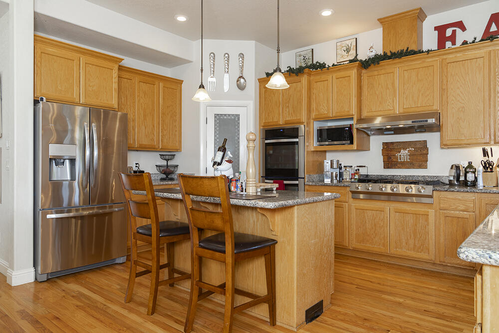 964 Pumpkin Ridge Eagle Point, OR 97524 - Photo 5 of 54 5