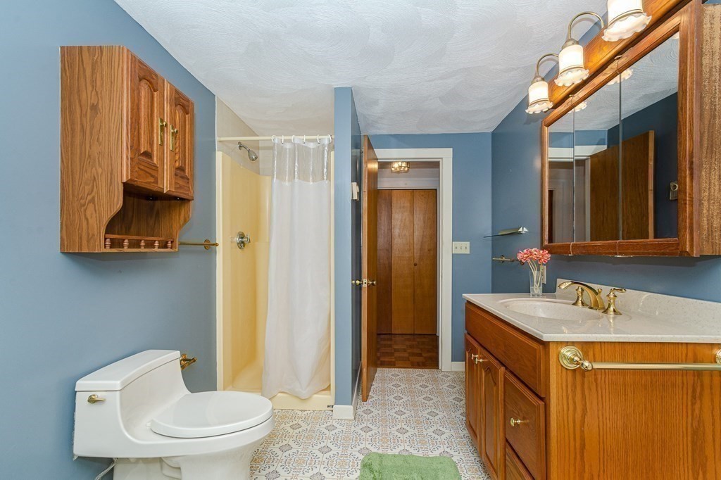 465 River Road Tewksbury, MA 01876 - Photo 20 of 33 Gallery Image 20