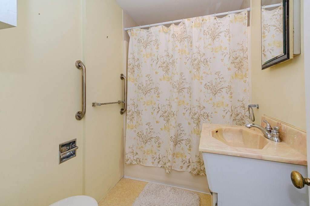 465 River Road Tewksbury, MA 01876 - Photo 21 of 33 Gallery Image 21