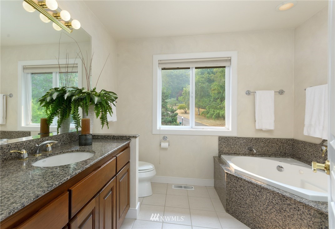 23328 Jefferson Point Road Northeast Kingston, WA 98346 - Photo 18 of 25 Gallery Image 18