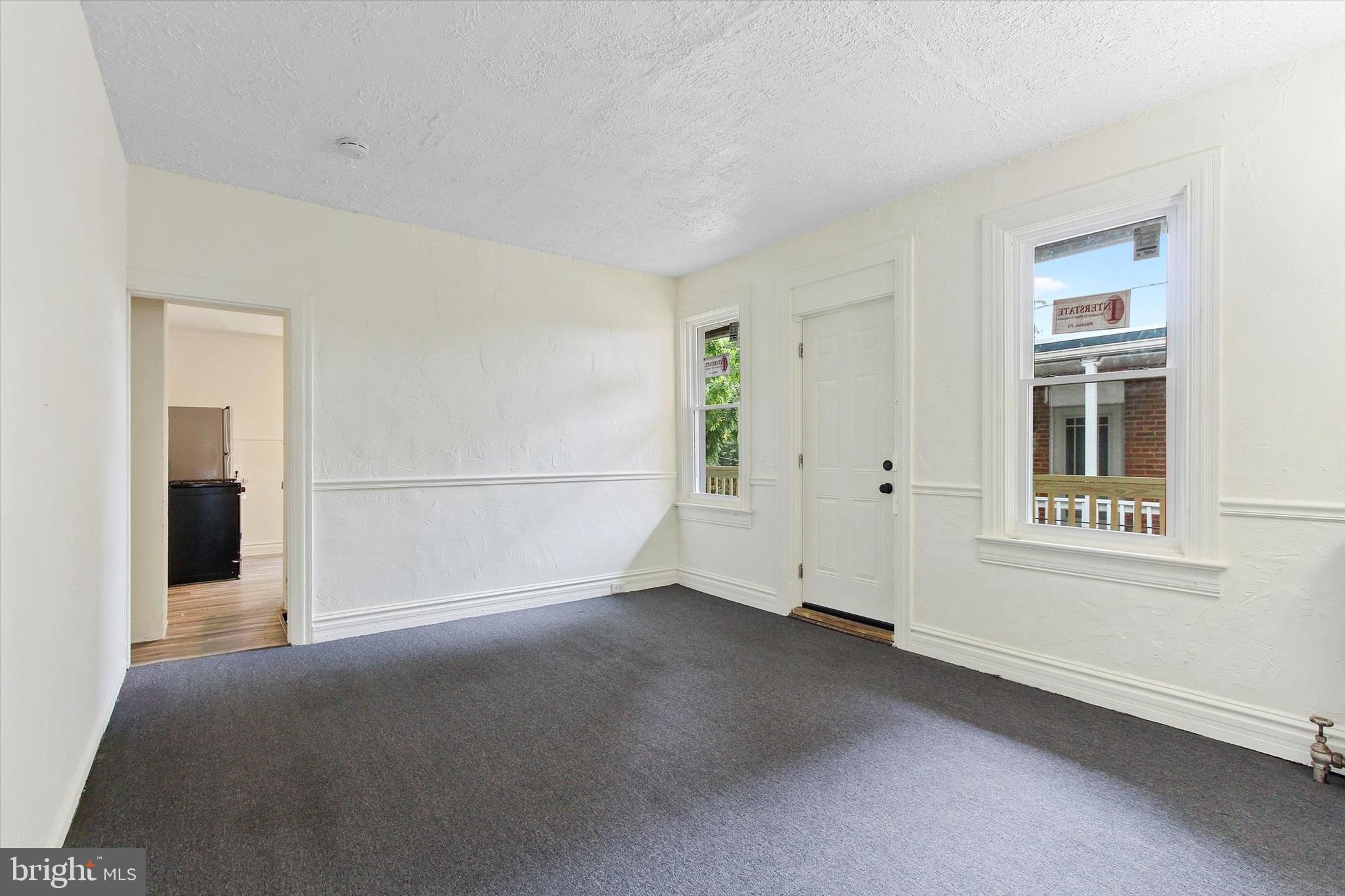 34 West Jackson Street York, PA 17401 - Photo 3 of 28