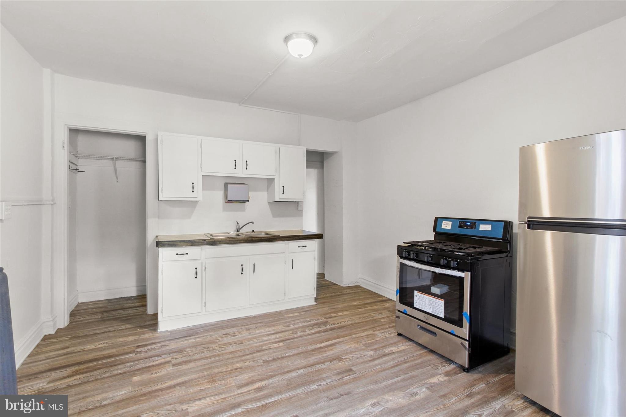 34 West Jackson Street York, PA 17401 - Photo 6 of 28