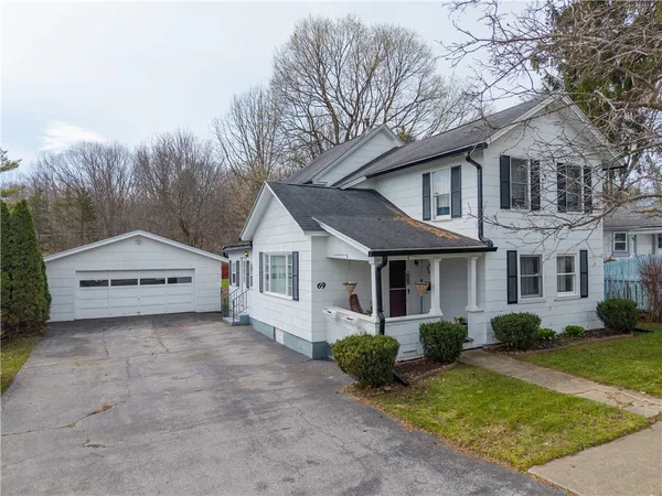 $159,900 | 69 Hopkins Street, Mount Morris, NY 14510