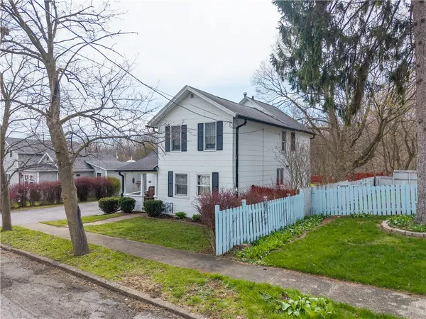 $159,900 | 69 Hopkins Street, Mount Morris, NY 14510