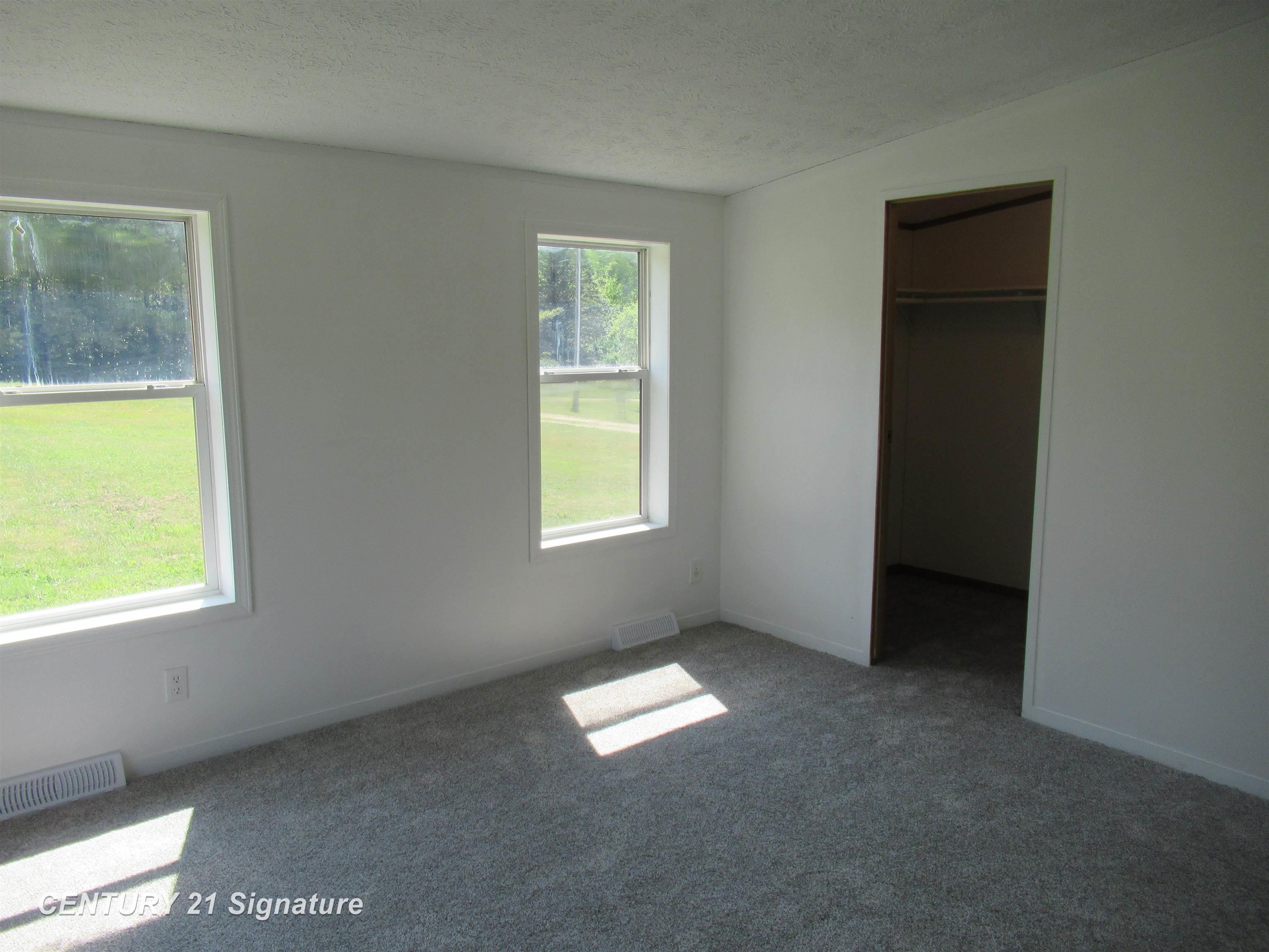 5224 Lobdell Road Mayville, MI 48744 - Photo 12 of 37 Gallery Image 12
